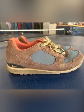Danner Jag Low Dark Earth Goblin Blue 9.5 men hiking shoes